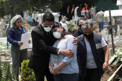 México superó en agosto la barrera de las 50.000 muertes por coronavirus en el país (Foto: Henry Romero / Reuters)