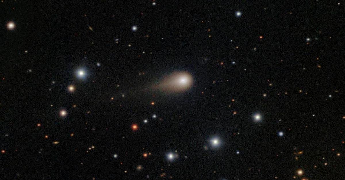 Galaxy Comet 3i/Atlas Growing Tail Amazing Movie