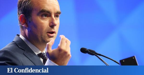 El Macron nos muestra Scorbasti como profesor de francés francés
