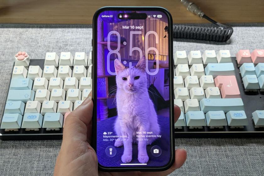 I tried iOS 26 for the first time and removed transparent icons in minutes but liquid glass is much ...