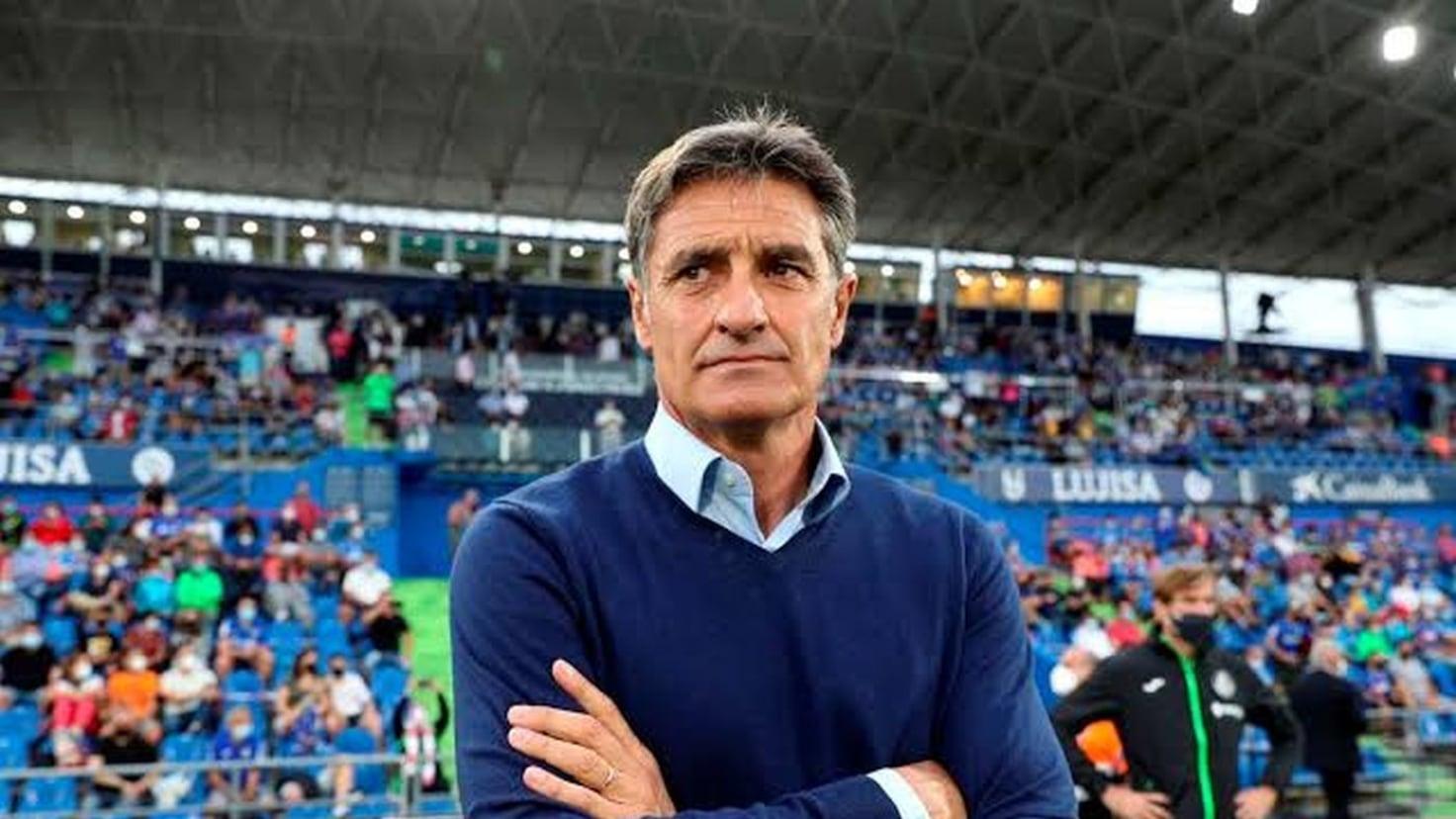 Míchel, Nacho ak Retegui onè Antonio Puerta Nan Nervión -