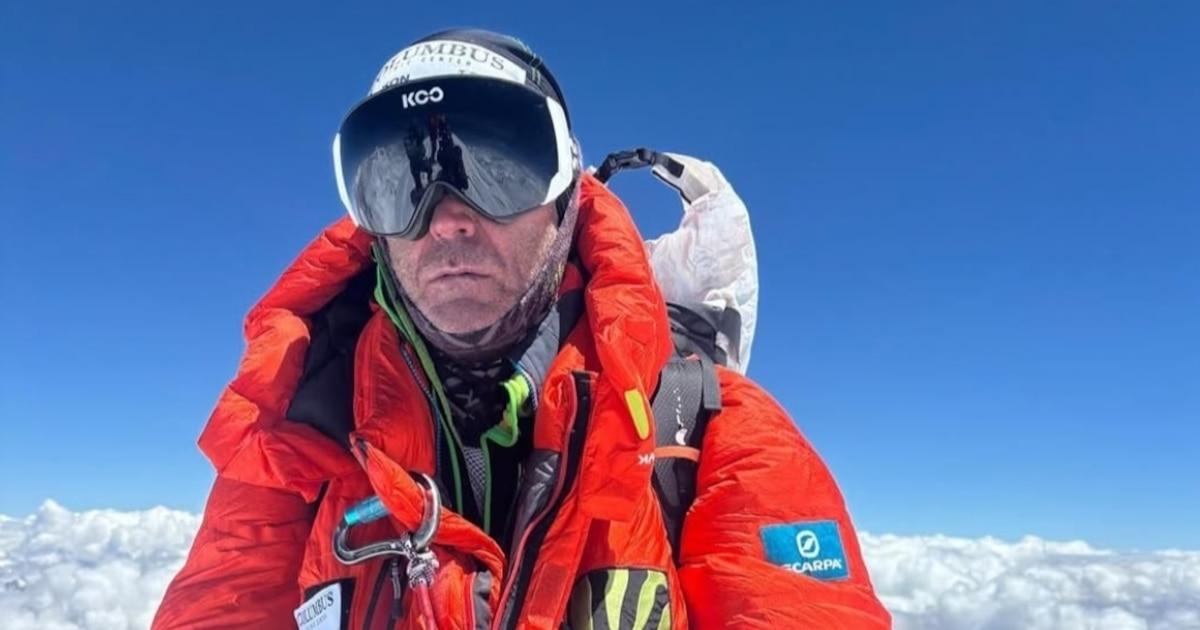 Maro Kokalone, en la mayoría de tus fotos, pidiendo Malon Messiiles -